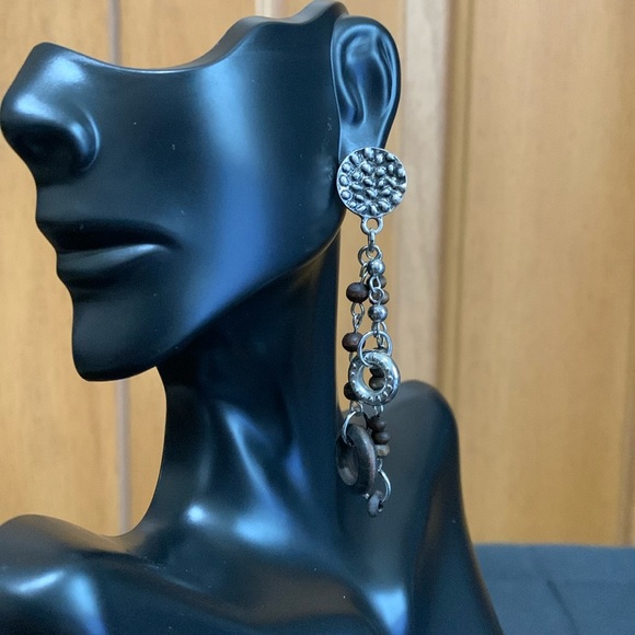 Silver tone brown and black earrings - Picture 3 of 3